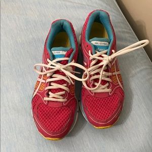 Women’s ASICS Tennis Shoes 6.5